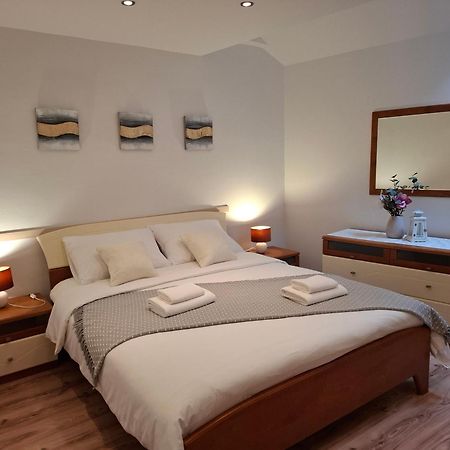 Ap Downtown Apartment Rovinj Exterior photo