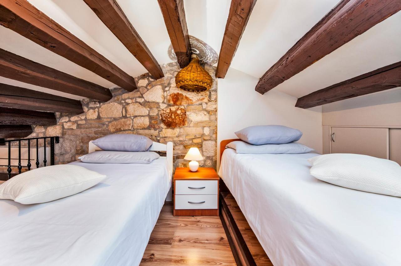 Ap Downtown Apartment Rovinj Exterior photo